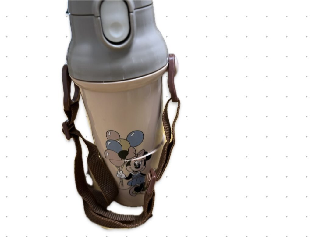 落下により割れたスケーター水筒